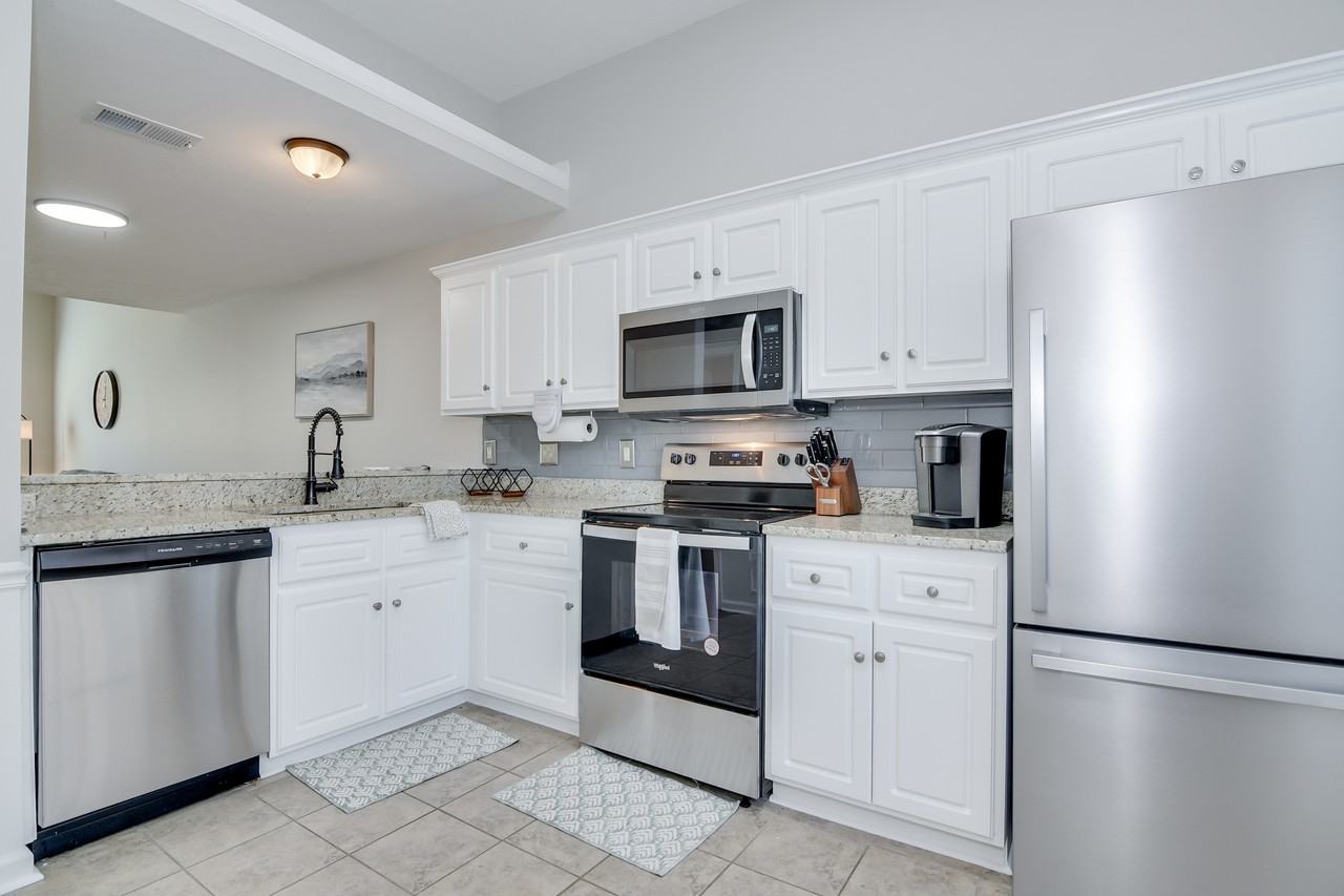 2003 Helmsdale Ln #1 - Photo 6 of 20