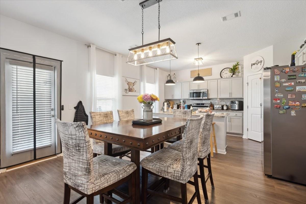 58 Summerhill Dr Ne #1 - Photo 3 of 21