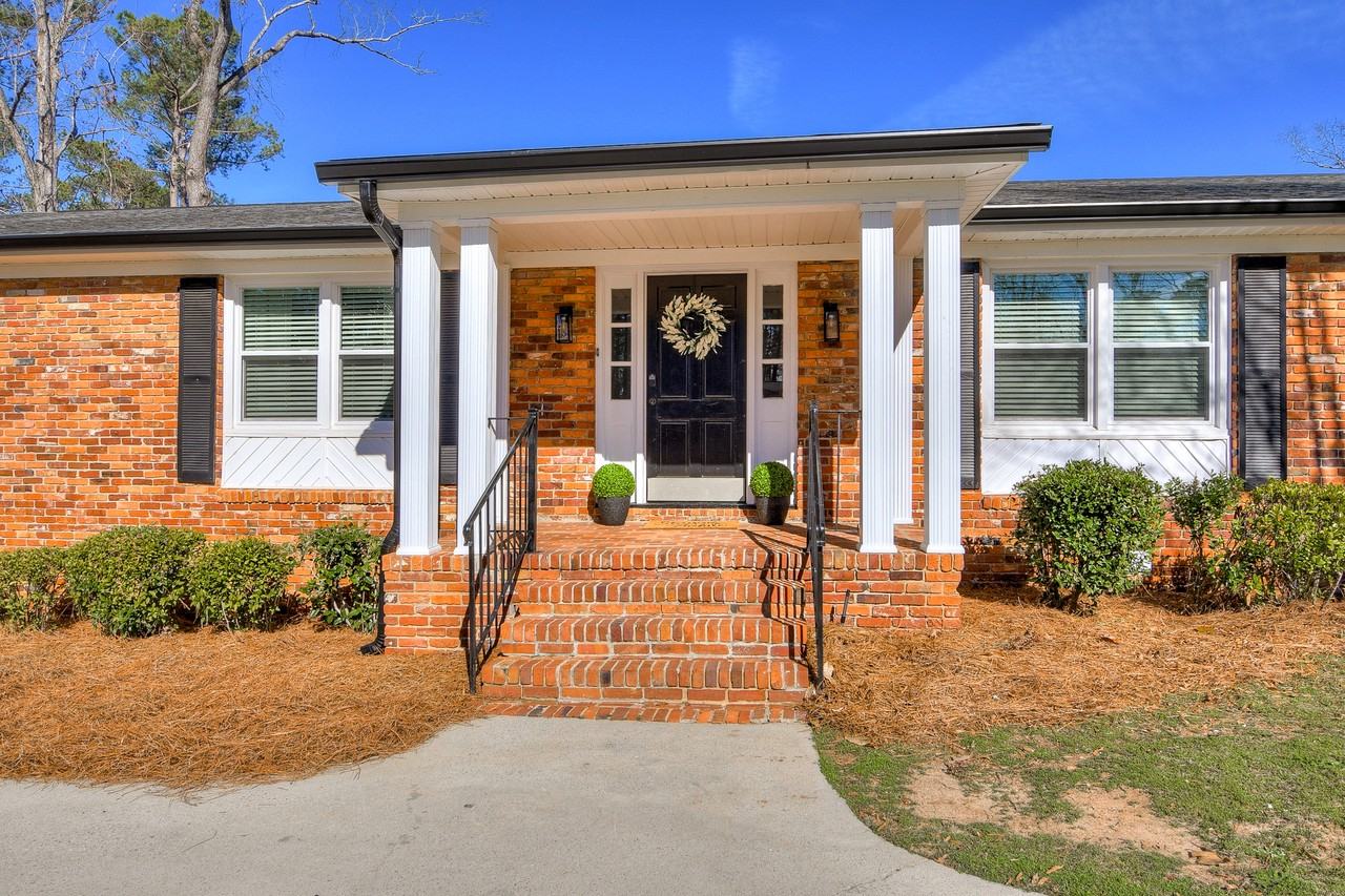 407 Sheffield Cir #1 - Photo 3 of 38