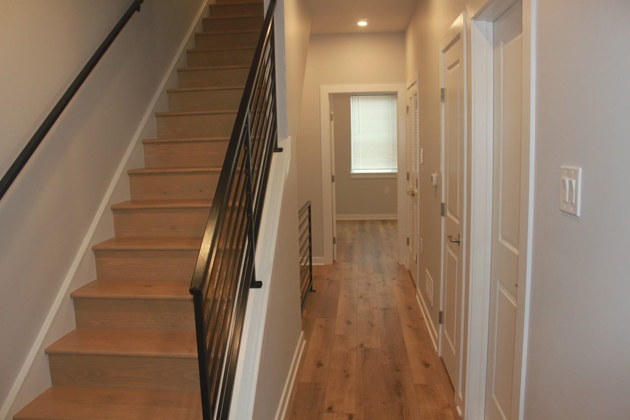 407 N Budd St #1 - Photo 7 of 31