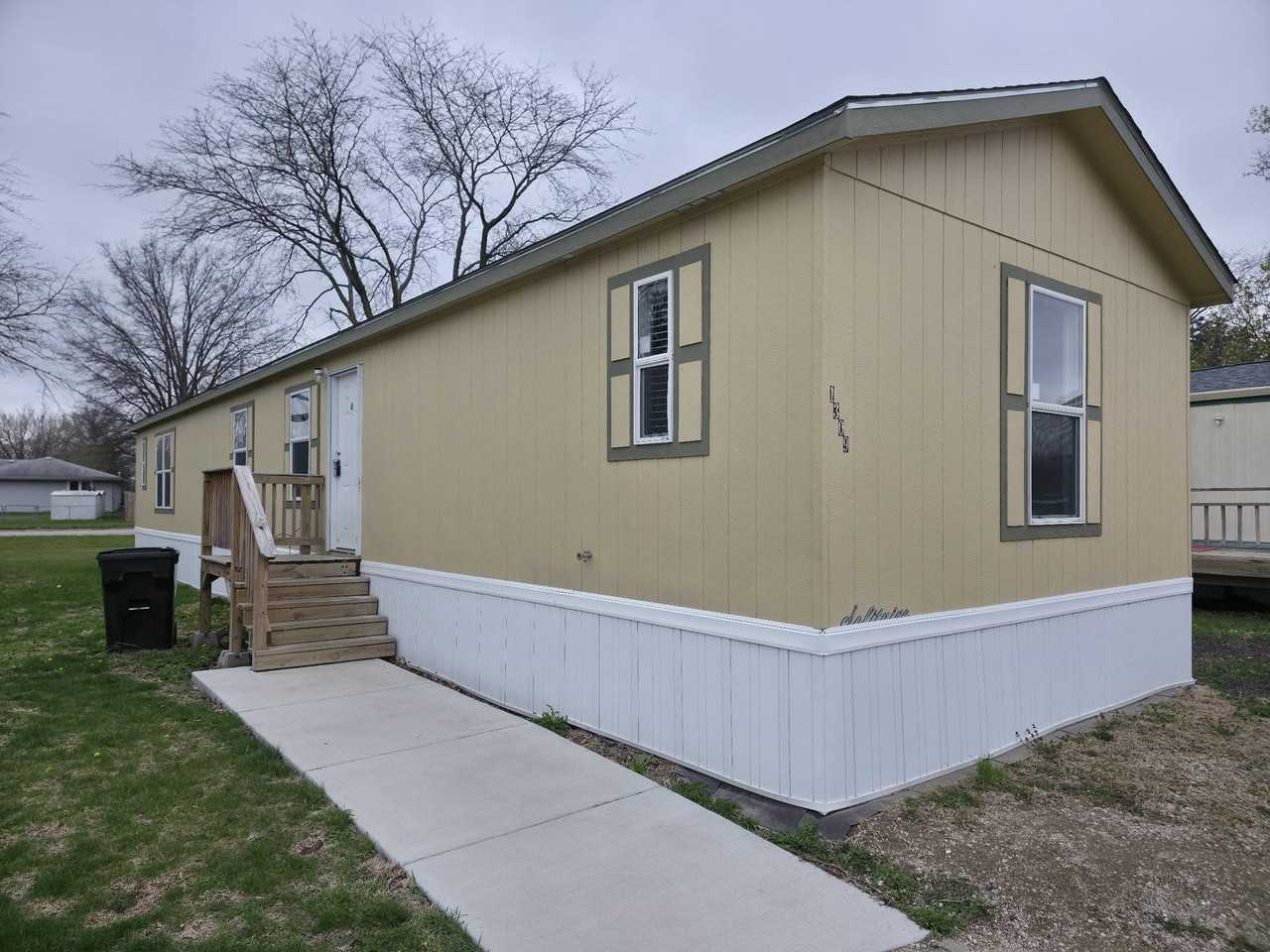 1309 W Plum St #73 - Photo 3 of 27