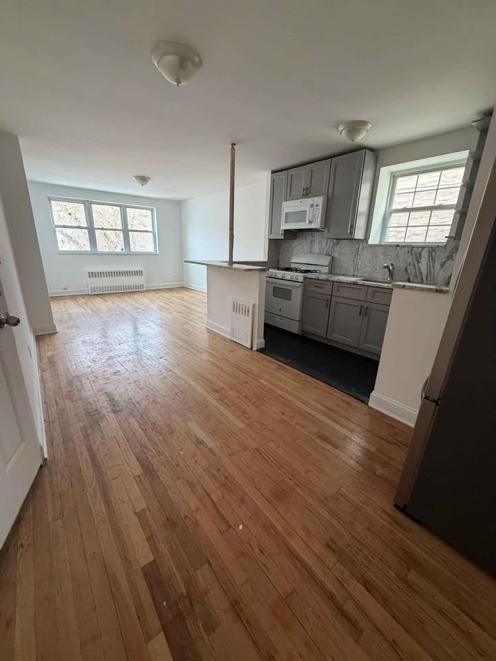 4048 Harper Avenue - Photo 6 of 10