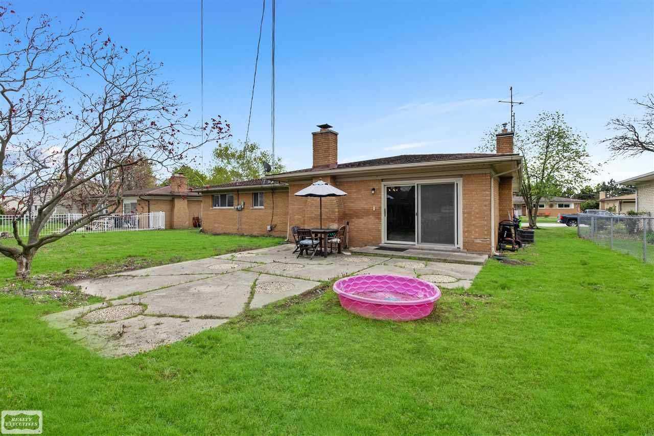 11489 Anna Lisa Drive #1 - Photo 3 of 32