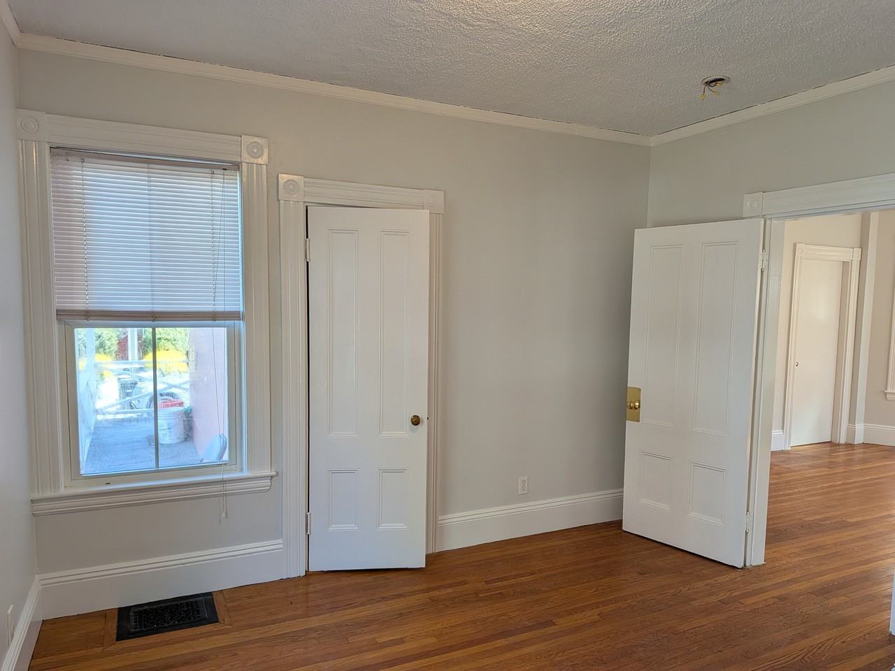 28 Albion St #1 - Photo 7 of 10