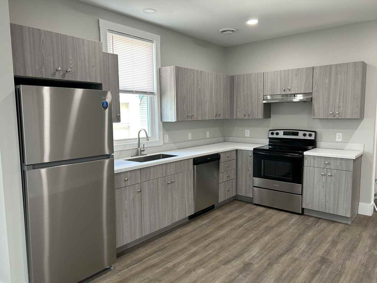 234 Broad St #4 - Photo 2 of 13