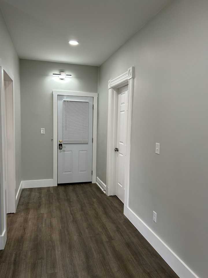 234 Broad St #4 - Photo 4 of 13