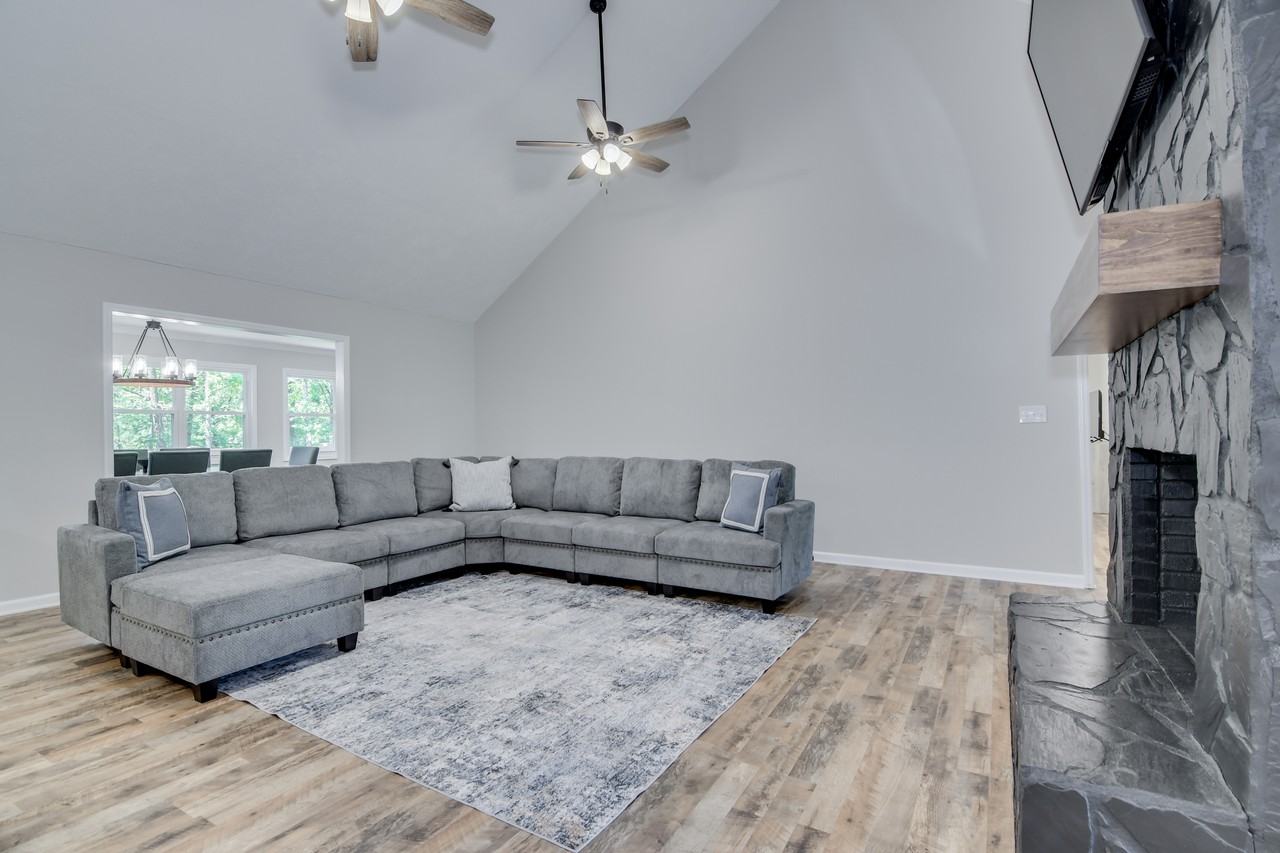 219 Jasper Rd #1 - Photo 5 of 39