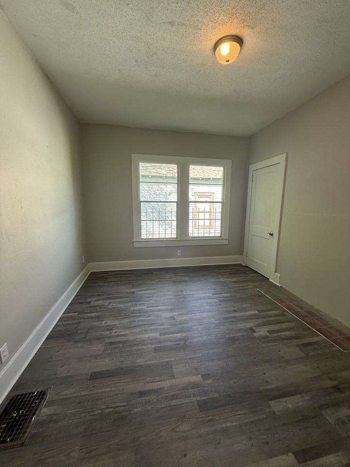 2523 16th Street Ensley #1 - Photo 5 of 11