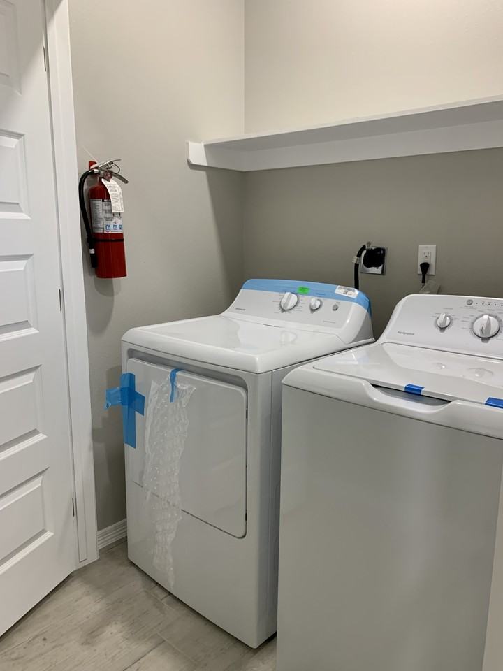 5001 N Dahlia St #3 - Photo 7 of 14