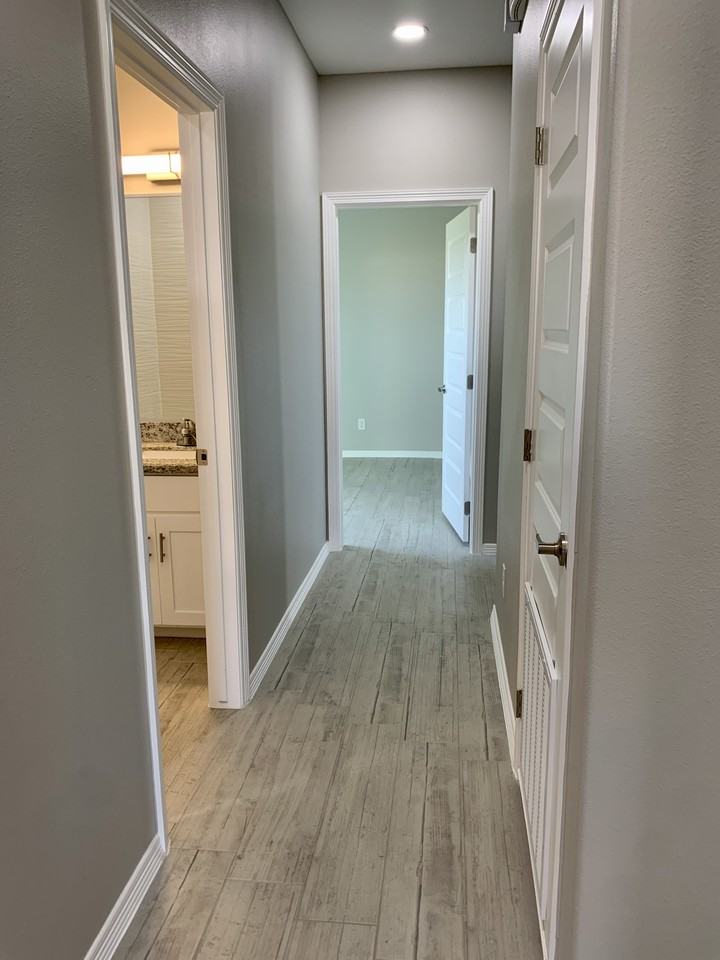 5001 N Dahlia St #3 - Photo 4 of 12
