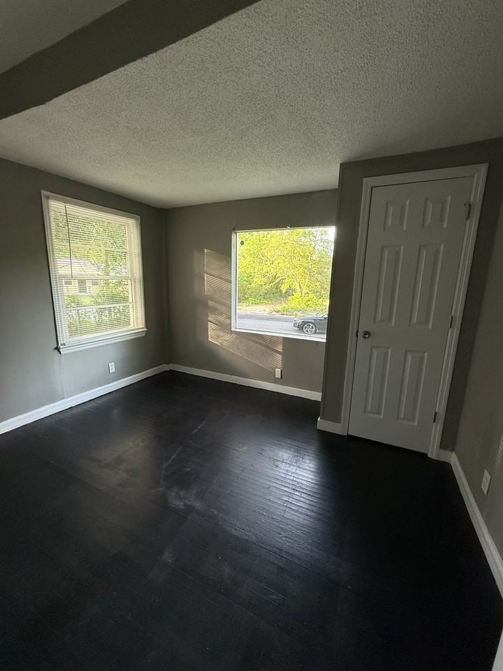 63 Wilkes Cir #1 - Photo 2 of 11