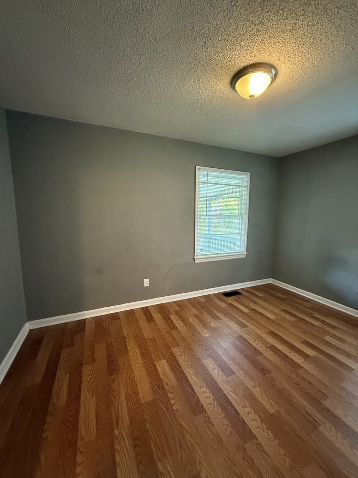 63 Wilkes Cir #1 - Photo 4 of 11