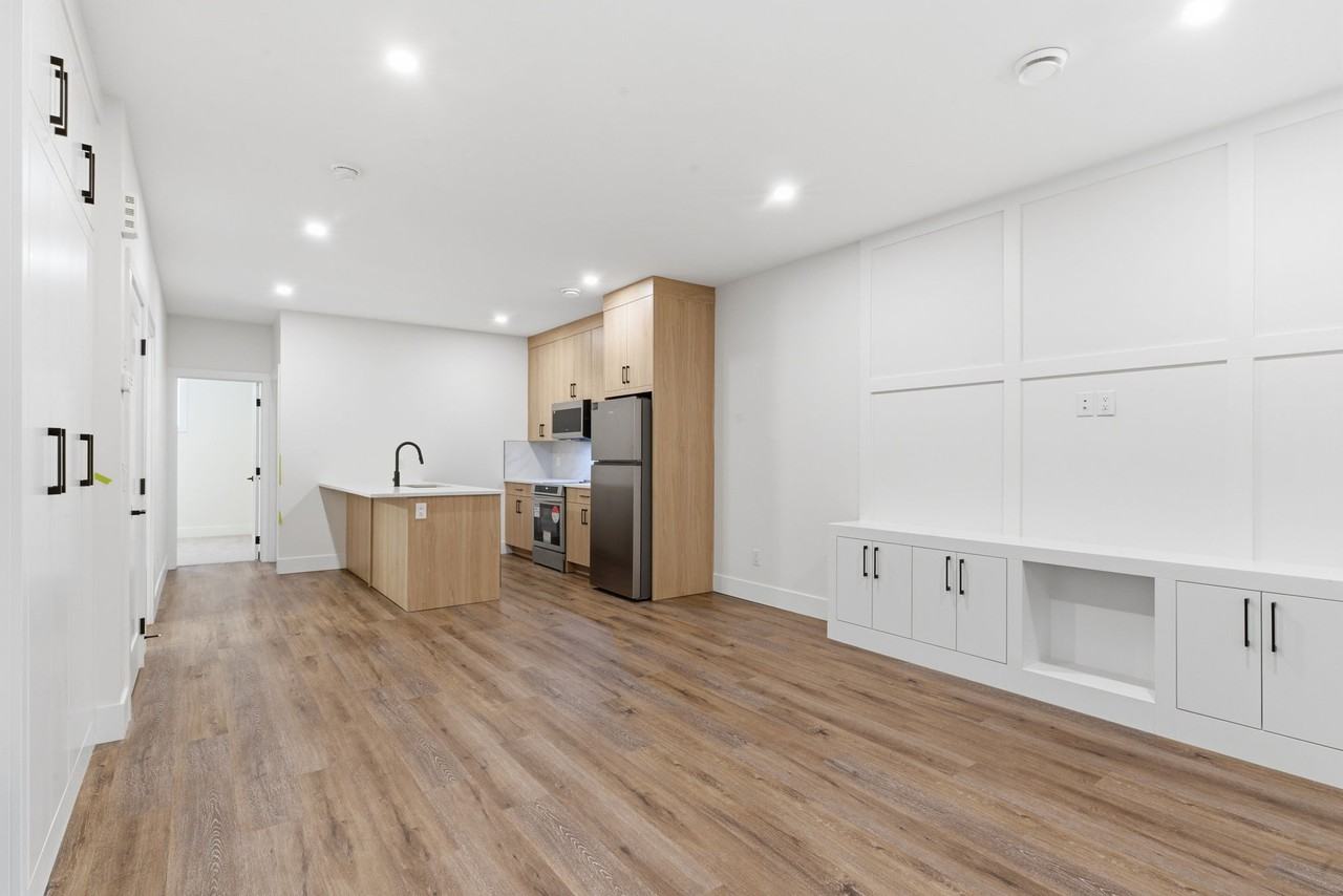 3517B 42 St Sw #1 - Photo 6 of 35