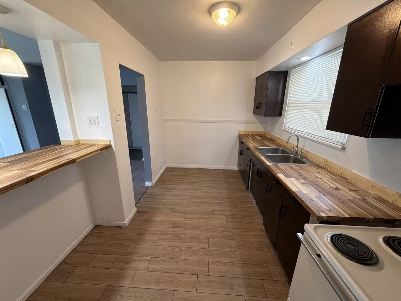 10000 Knollcrest Dr #1 - Photo 5 of 15