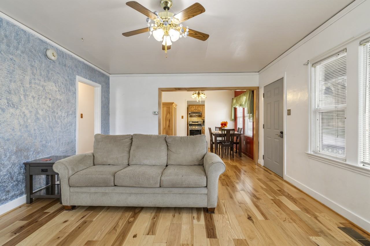 735 N 2nd St #1 - Photo 7 of 50