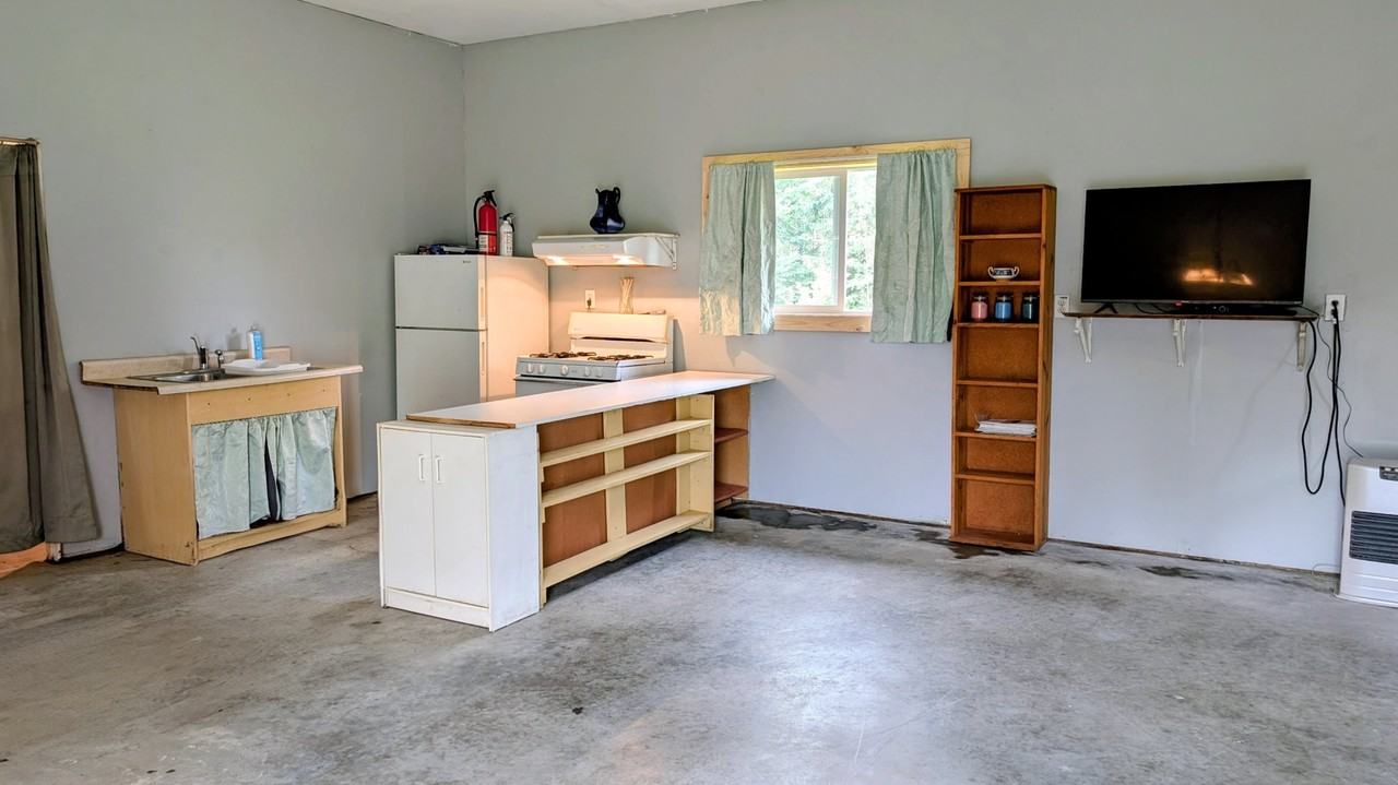 3451 Sharon Rd #1 - Photo 6 of 20