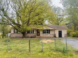 featured image of 168 Drum Cir #1