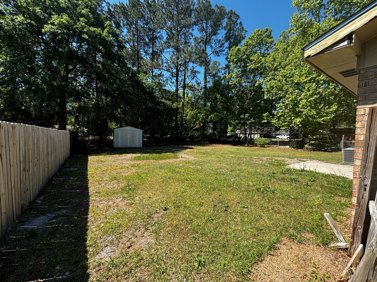 709 Fleming Rd - Photo 4 of 10