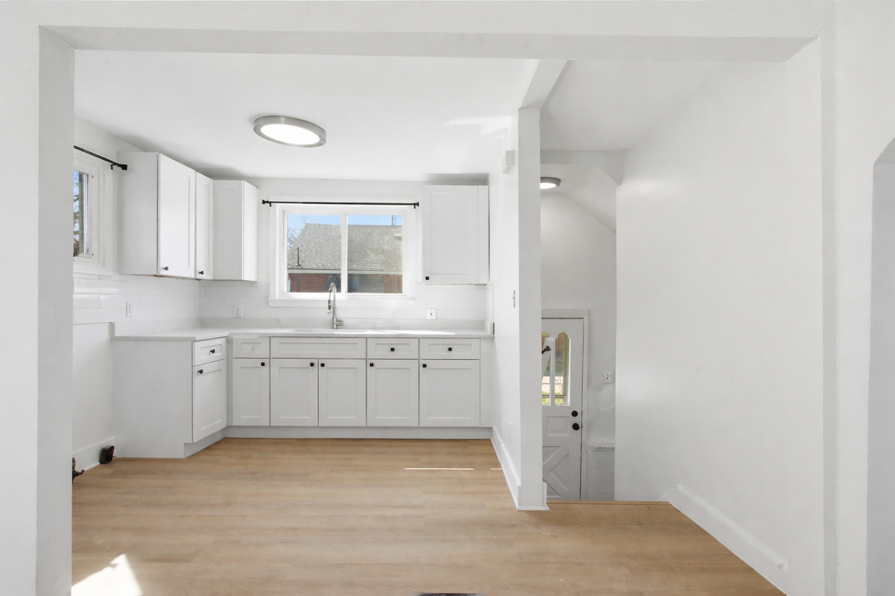 41 W George Ave #1 - Photo 2 of 17