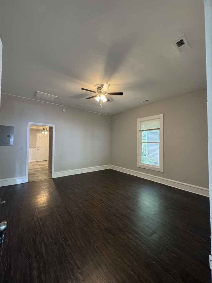 331 S Mclin St Sw #1 - Photo 2 of 11