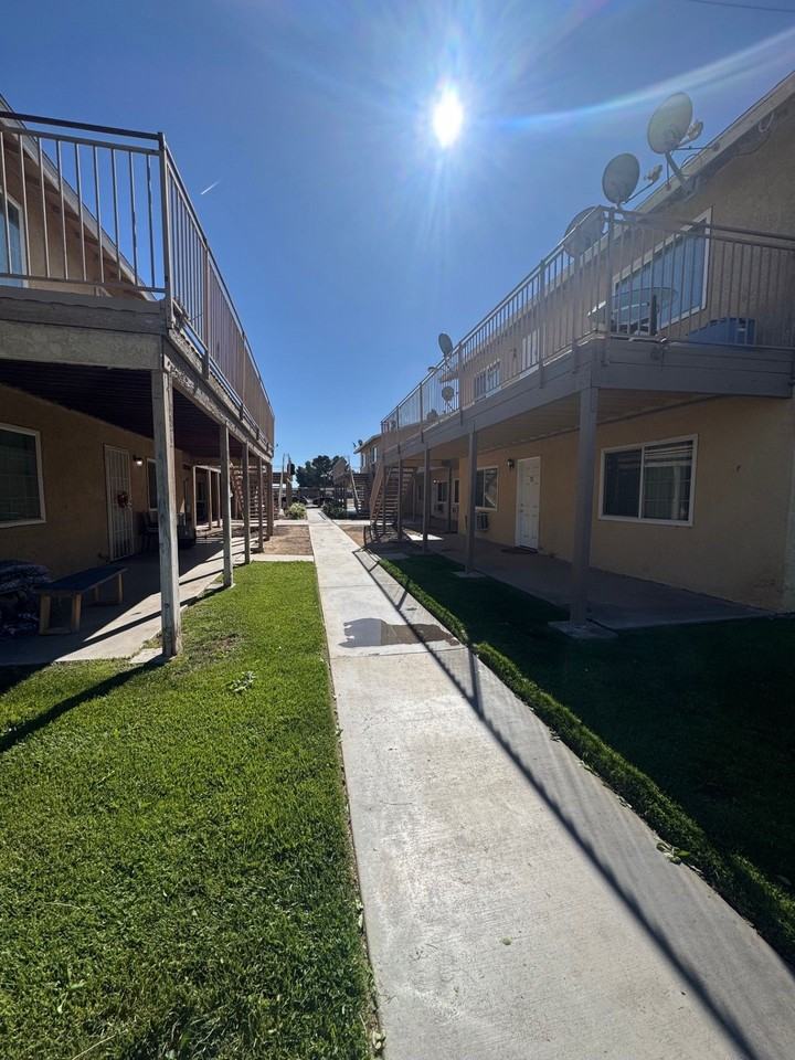 Casa Adelanto Apartment Homes - Photo 5 of 15