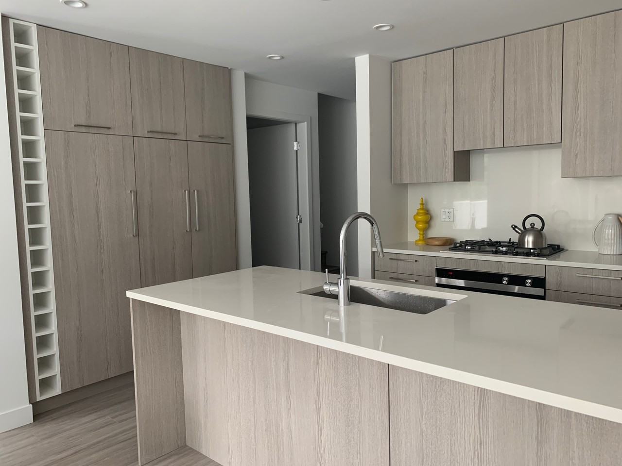 707 East 3rd Street #108 - Photo 3 of 10