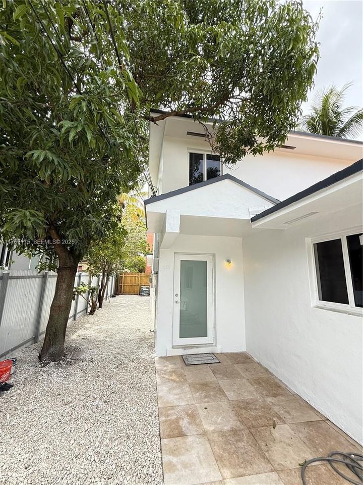 236 Northeast 55th Street - Photo 2 of 16