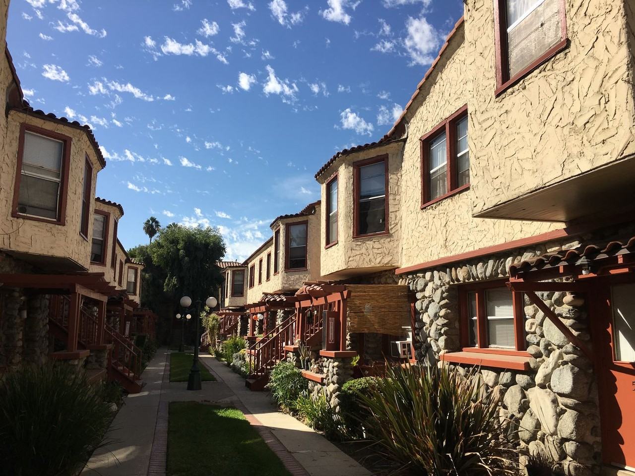 677-707 N Park, Pomona - Photo 2 of 19