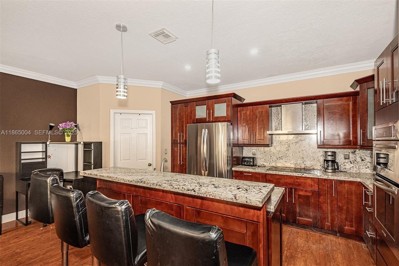 11410 Southwest 137th Court #11410 - Photo 2 of 27