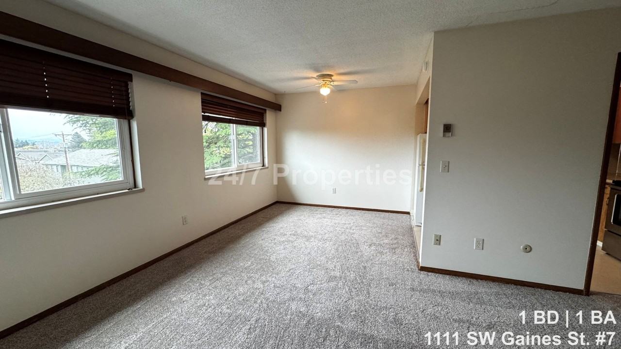 1111 Sw Gaines St #07 - Photo 2 of 11