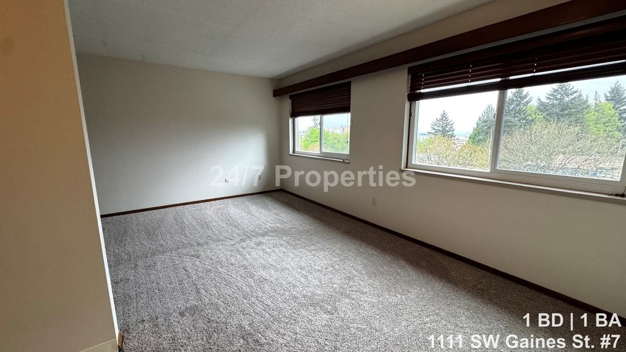 1111 Sw Gaines St #07 - Photo 3 of 11