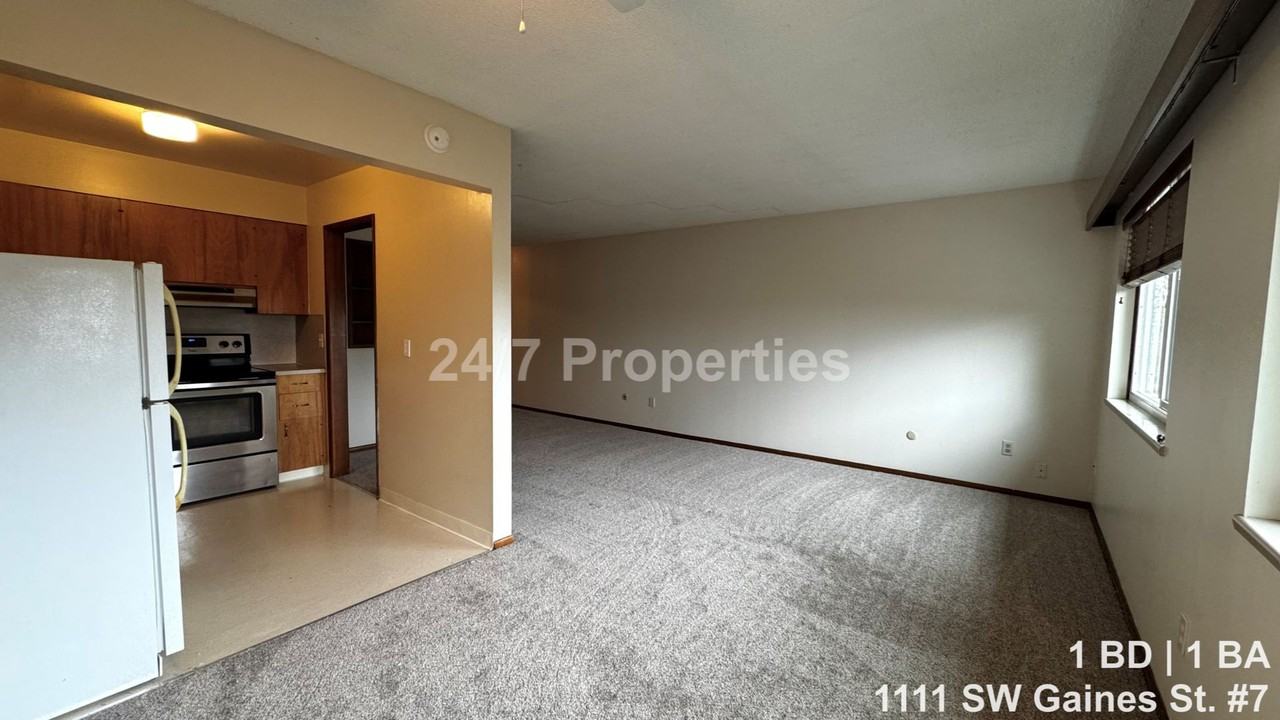 1111 Sw Gaines St #07 - Photo 4 of 11