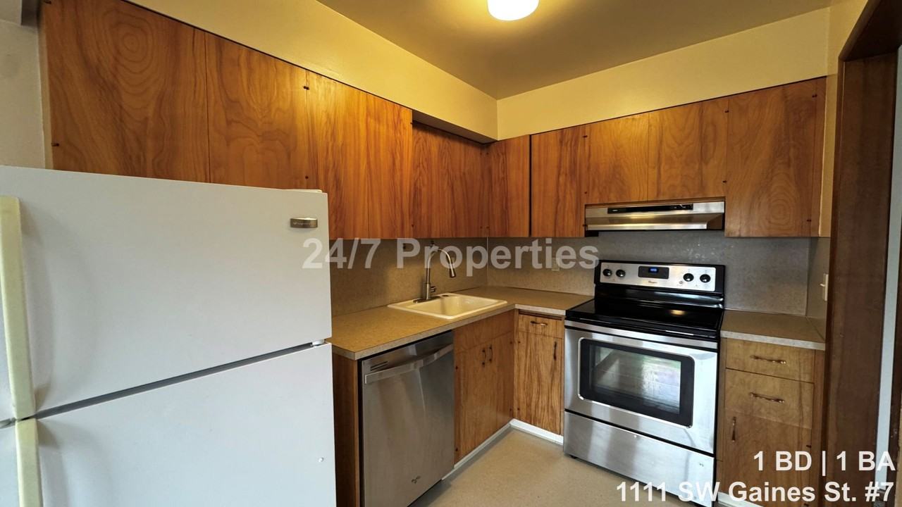 1111 Sw Gaines St #07 - Photo 7 of 11