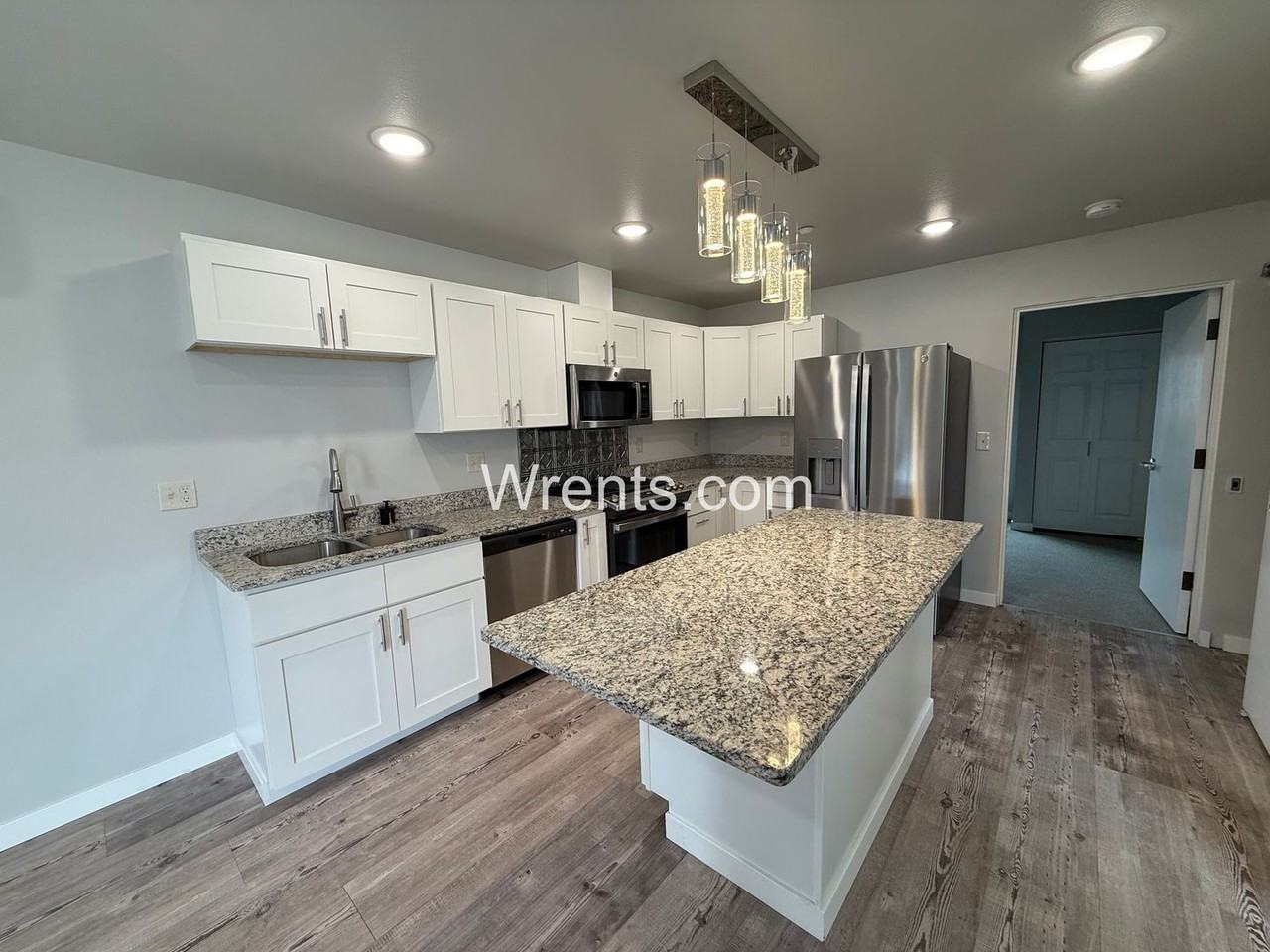 100 3rd St #11 - Photo 2 of 9