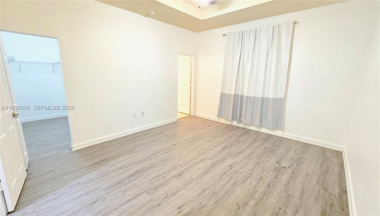 14754 Southwest 25th Street #1 - Photo 4 of 20