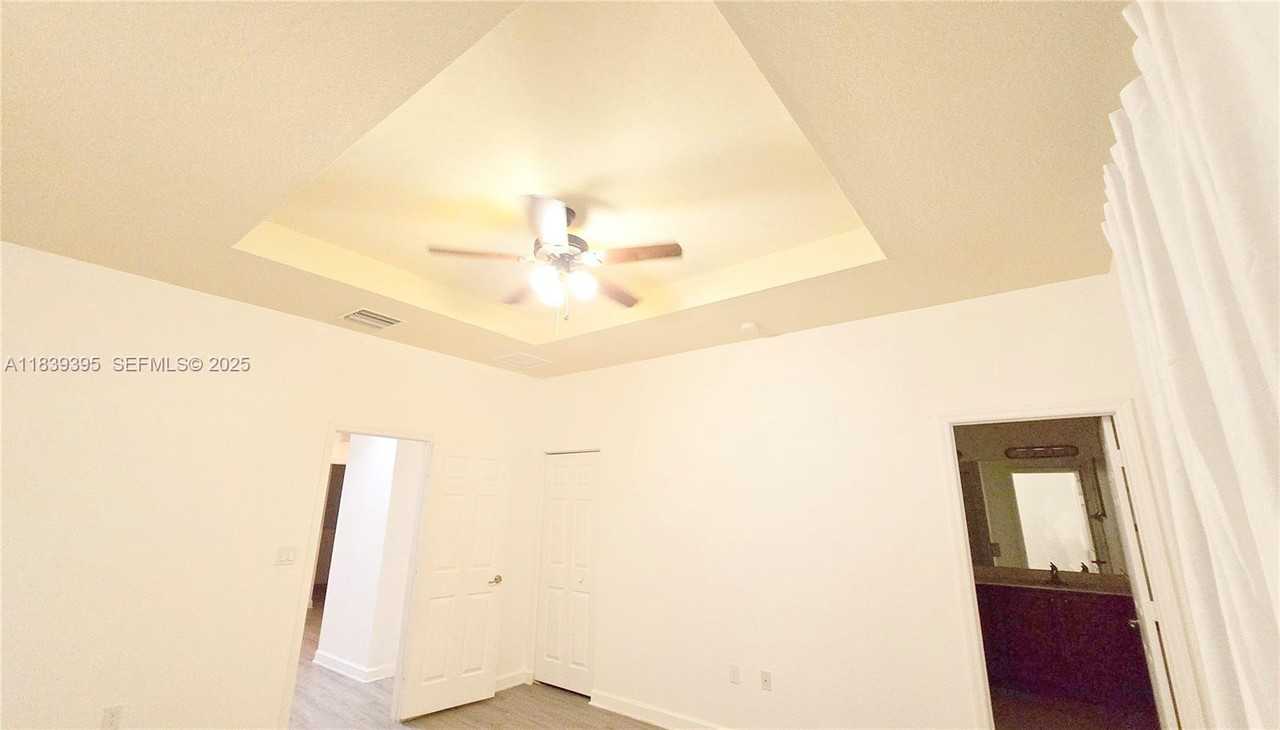 14754 Southwest 25th Street #1 - Photo 7 of 20