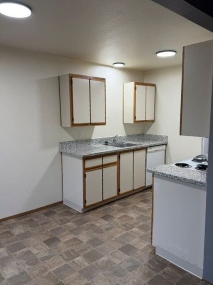 Chestnut Village - Photo 6 of 30