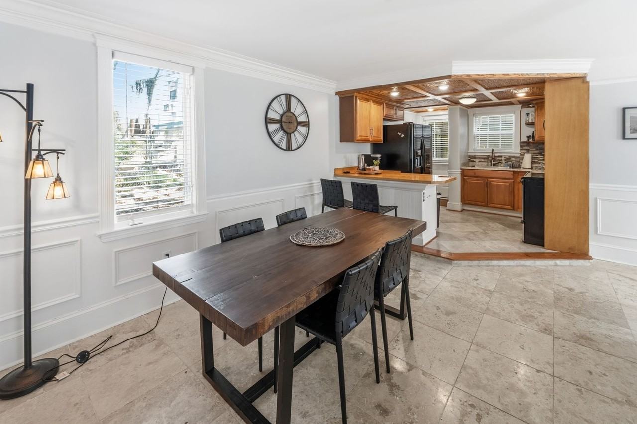 1010 E Victory Dr #1 - Photo 7 of 20