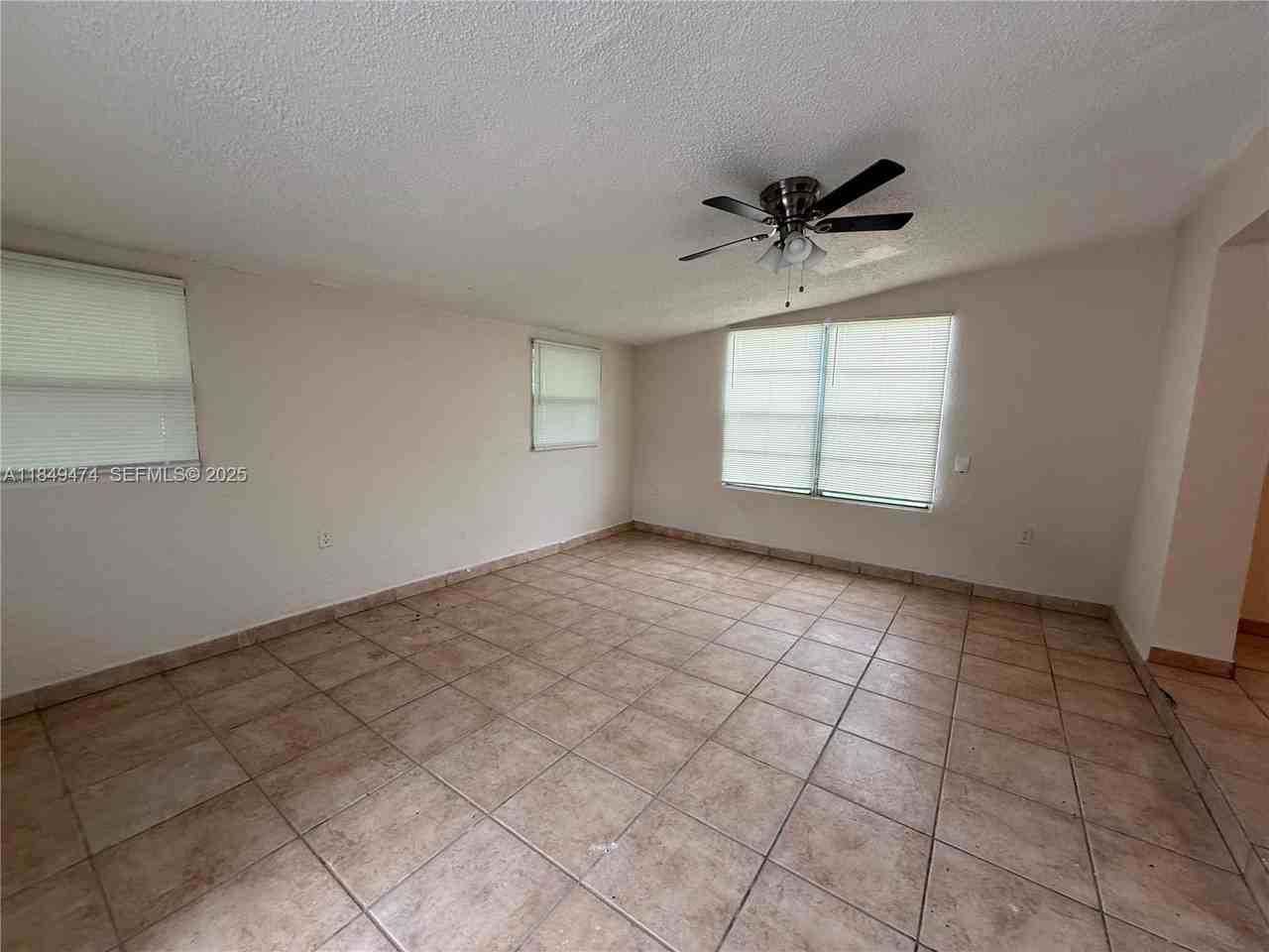 641 North 70th Avenue - Photo 4 of 33