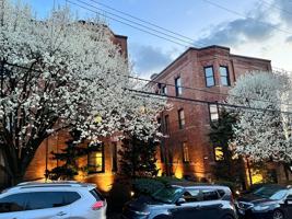 featured image of 131 W Sycamore St