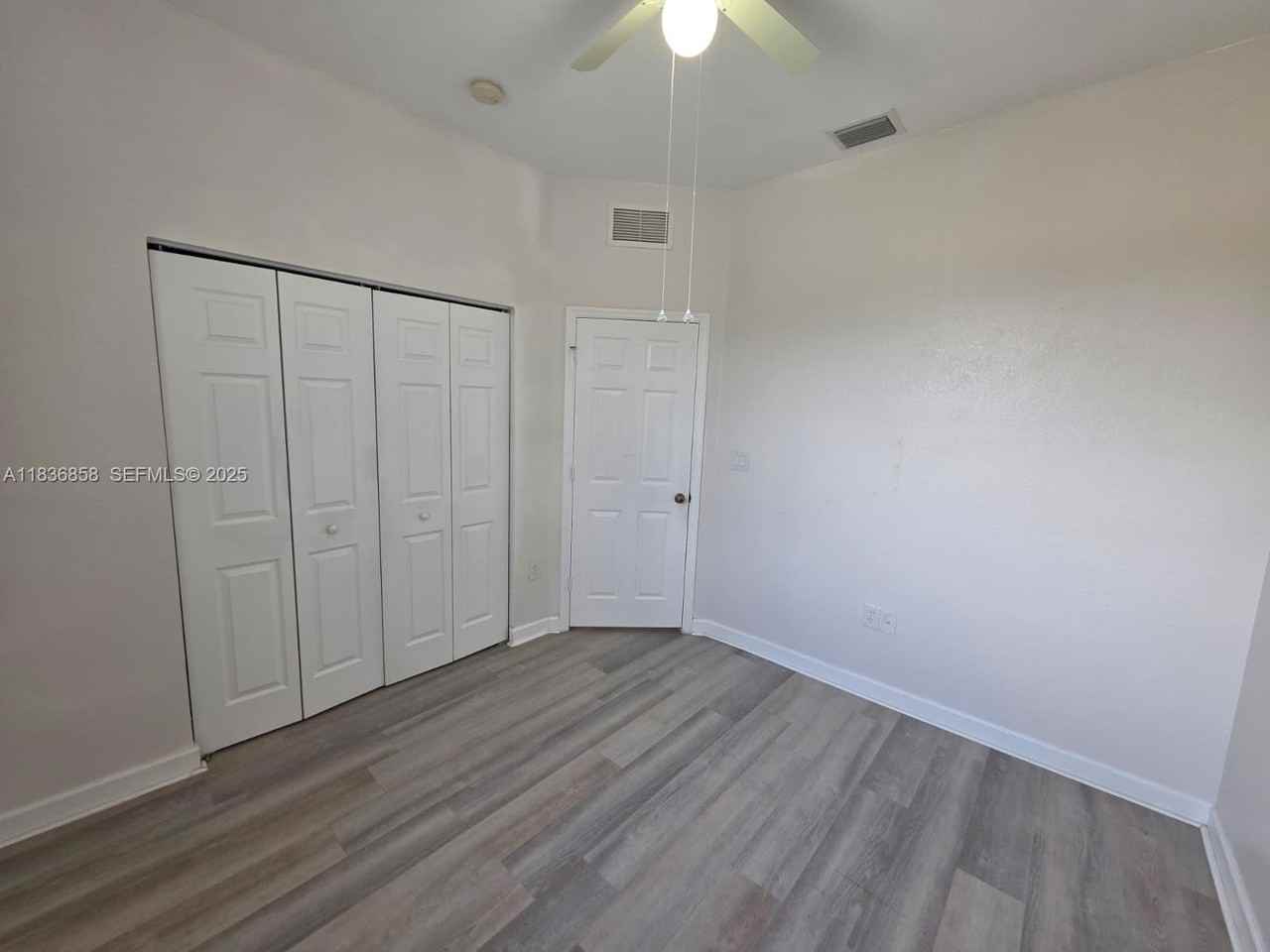 12822 Southwest 135th Street #12822 - Photo 5 of 28