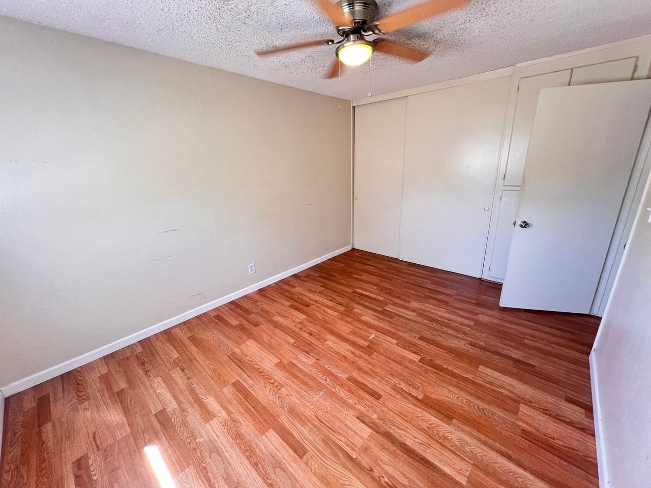 4665 Cherokee Ave - Photo 5 of 11