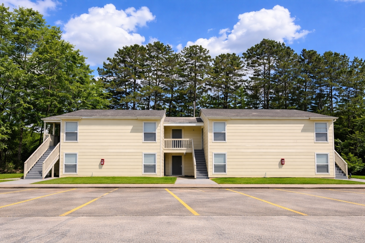 Timbers Apartments - Photo 4 of 5