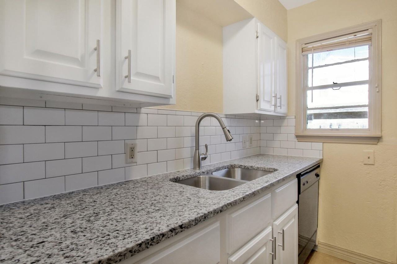 Bel Aire Oliver Apartments - Photo 7 of 22