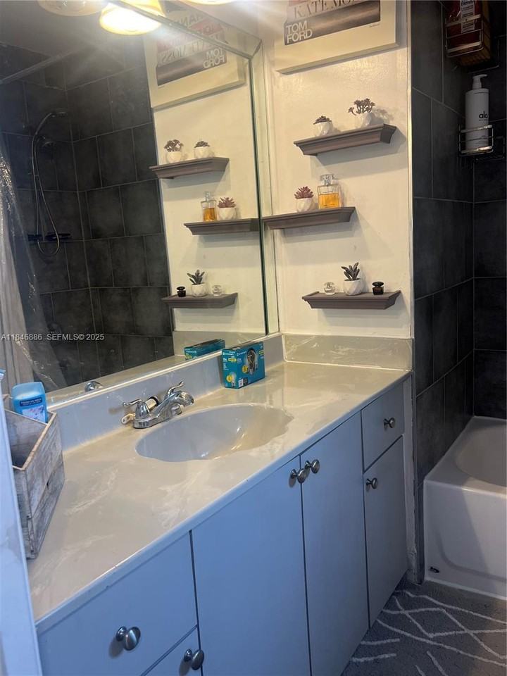 3192 West 70th Street #3192 - Photo 3 of 18