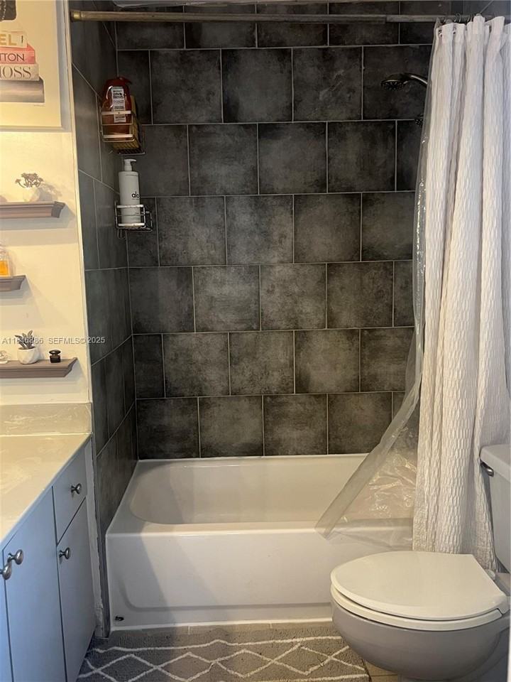 3192 West 70th Street #3192 - Photo 4 of 18