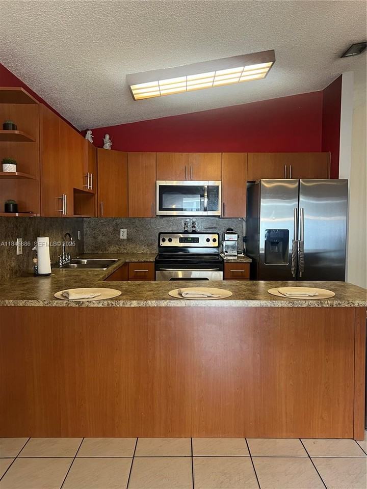 3192 West 70th Street #3192 - Photo 6 of 18