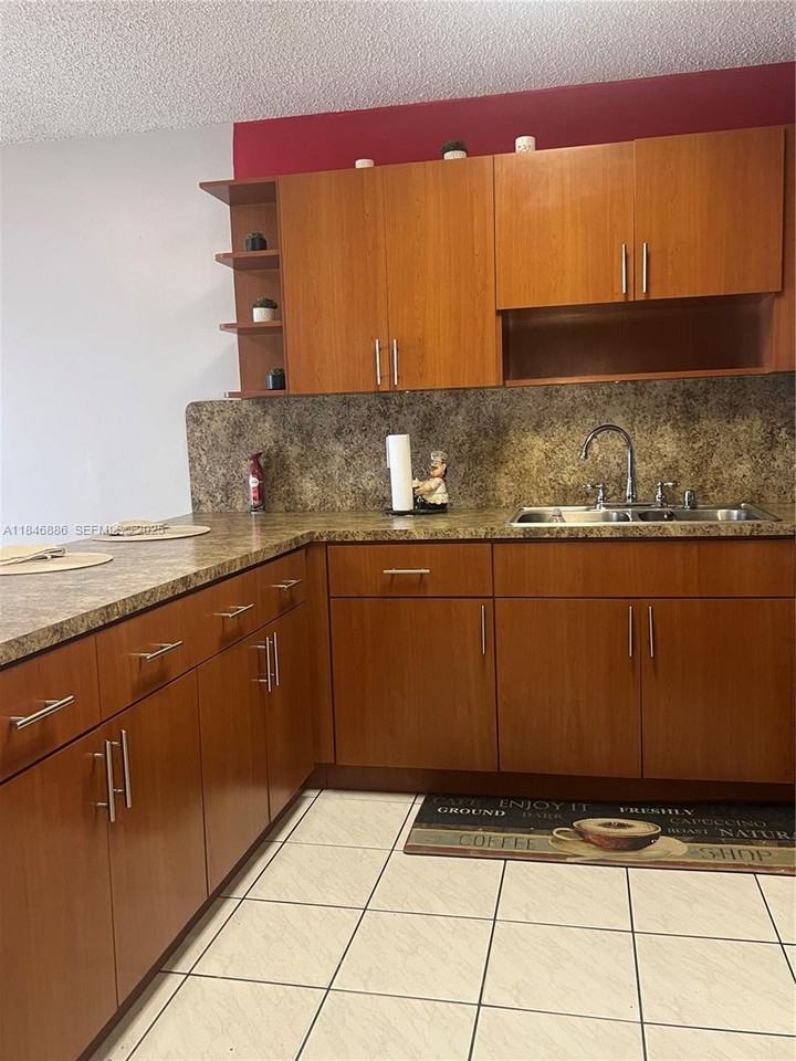 3192 West 70th Street #3192 - Photo 7 of 18