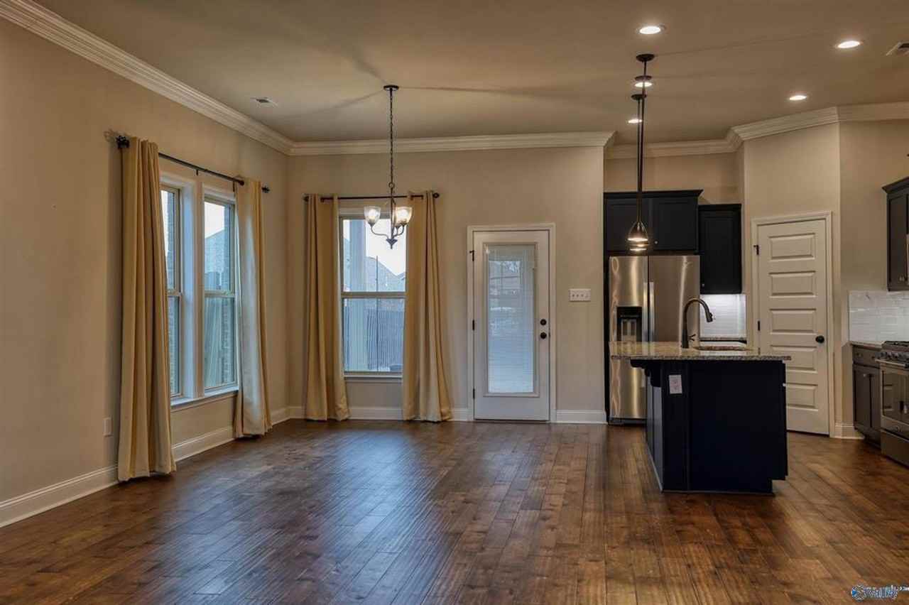 12786 Juniors Dr - Photo 2 of 13