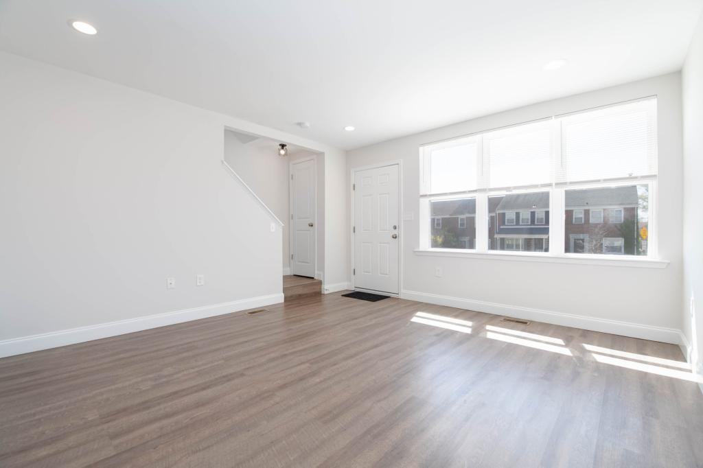 806 Benninghaus Rd - Photo 4 of 38